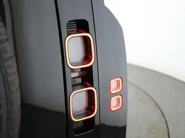 Defender 110 P525 AWD Black Pano HUD 360 AHK 22