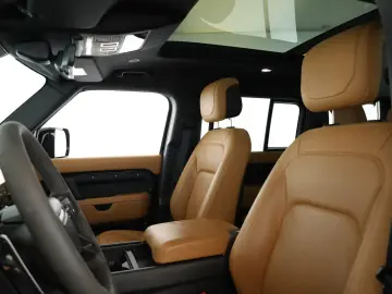 Defender 110 P525 AWD Black Pano HUD 360 AHK 22