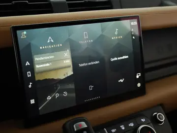 Defender 110 P525 AWD Black Pano HUD 360 AHK 22