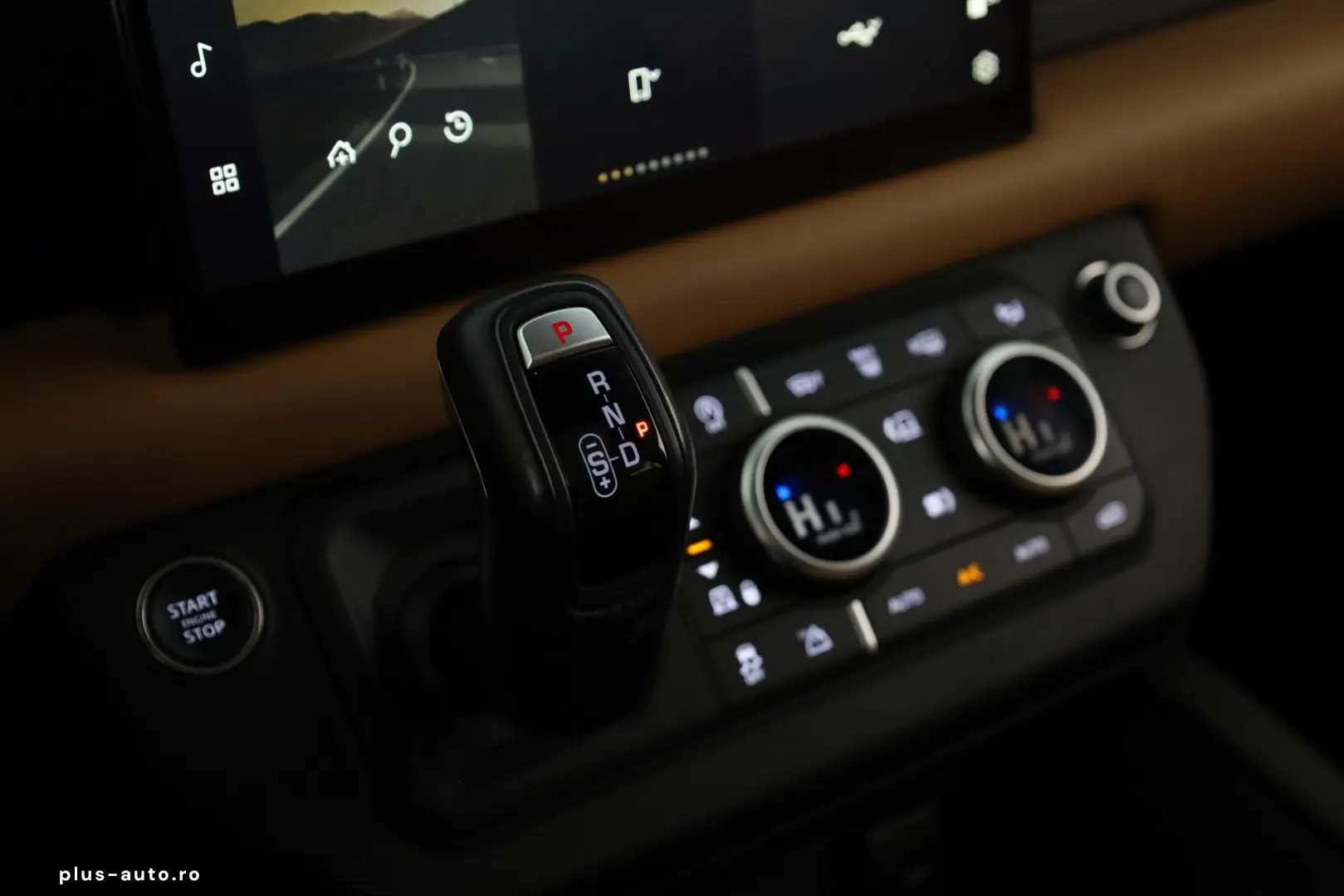 Defender 110 P525 AWD Black Pano HUD 360 AHK 22