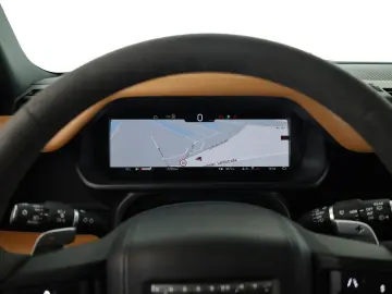 Defender 110 P525 AWD Black Pano HUD 360 AHK 22