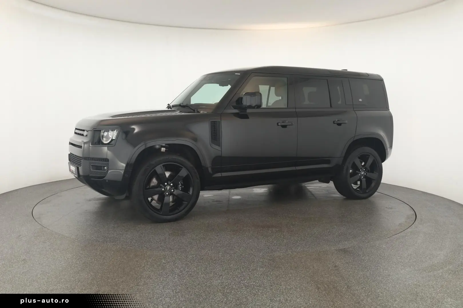 Defender 110 P525 AWD Black Pano HUD 360 AHK 22