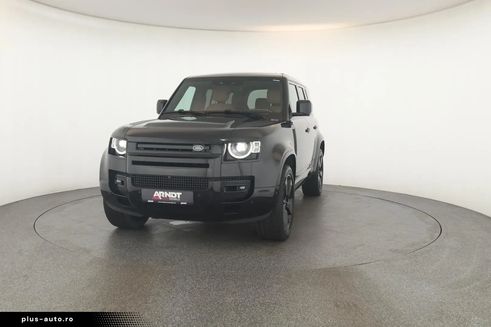 Defender 110 P525 AWD Black Pano HUD 360 AHK 22