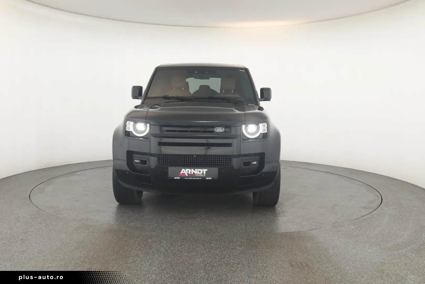 Defender 110 P525 AWD Black Pano HUD 360 AHK 22