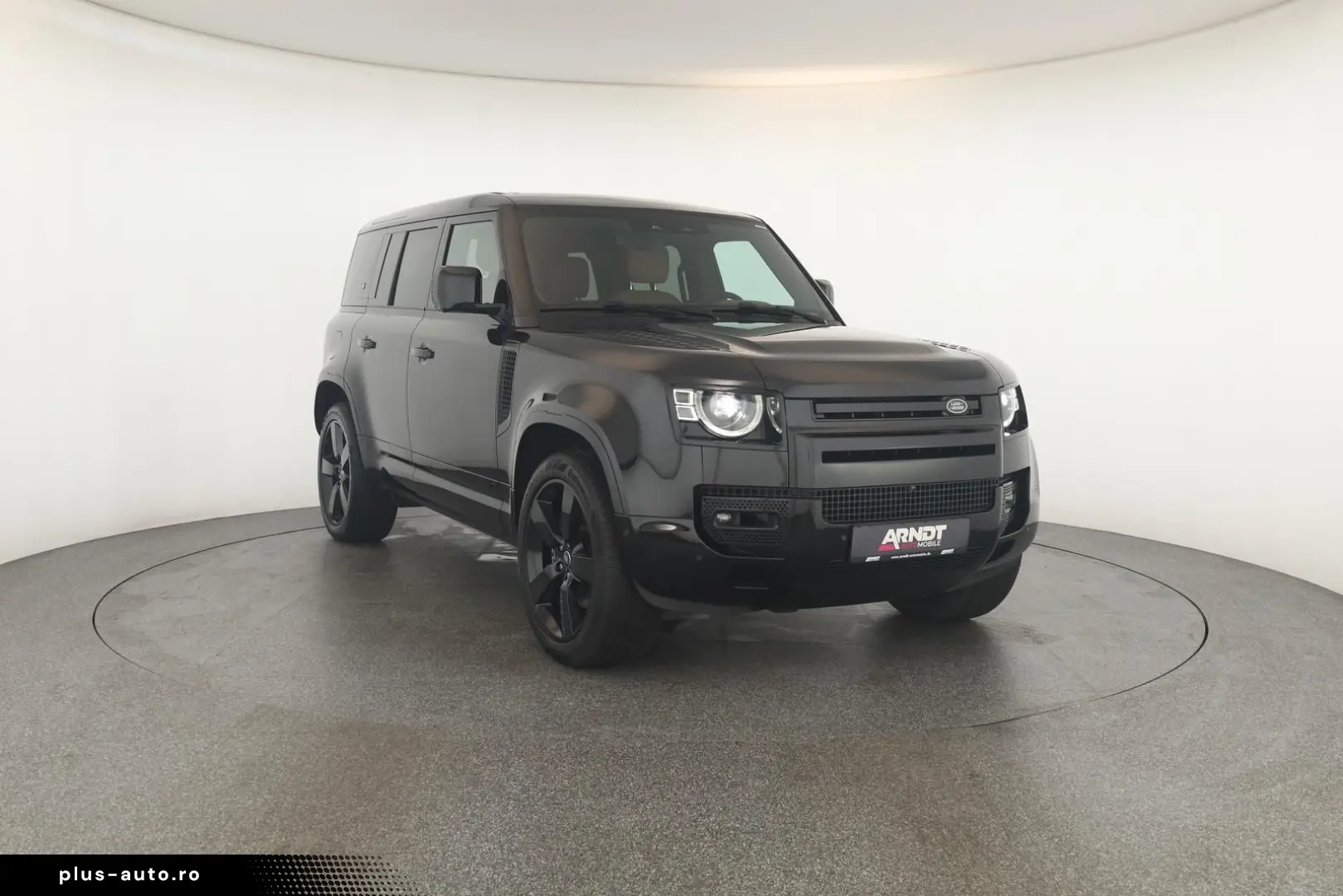 Defender 110 P525 AWD Black Pano HUD 360 AHK 22