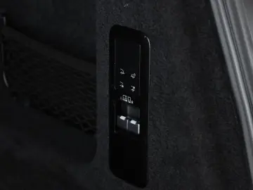 Range Rover Sport D350 Autobiography BLACK AHK