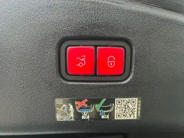 CLE 300 4M AMG  PREMIUM DISTRONIC STHZ MEMO 360