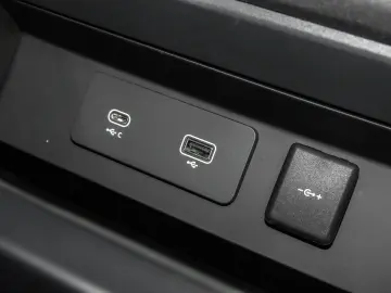 Defender 90 X-Dynamic SE D250 Luftfederung AD Ni