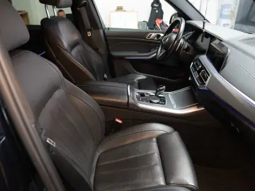 BMW X5 xDrive 30d  M Sport  Pano  Suspensie pe aer  Laser