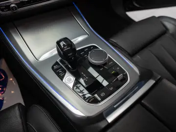 BMW X5 xDrive 30d  M Sport  Pano  Suspensie pe aer  Laser