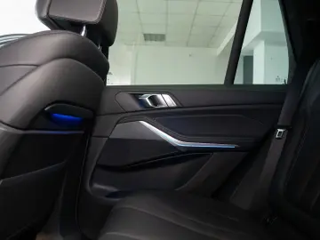 BMW X5 xDrive 30d  M Sport  Pano  Suspensie pe aer  Laser