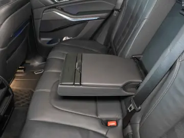 BMW X5 xDrive 30d  M Sport  Pano  Suspensie pe aer  Laser