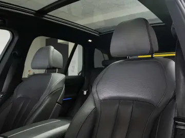 BMW X5 xDrive 30d  M Sport  Pano  Suspensie pe aer  Laser