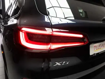 BMW X5 xDrive 30d  M Sport  Pano  Suspensie pe aer  Laser