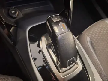 Peugeot 2008 PureTech Turbo 110 EAT6 S&S Allure