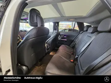 GLC 220 d 4M Avantgarde Distronic Pano 360  3D