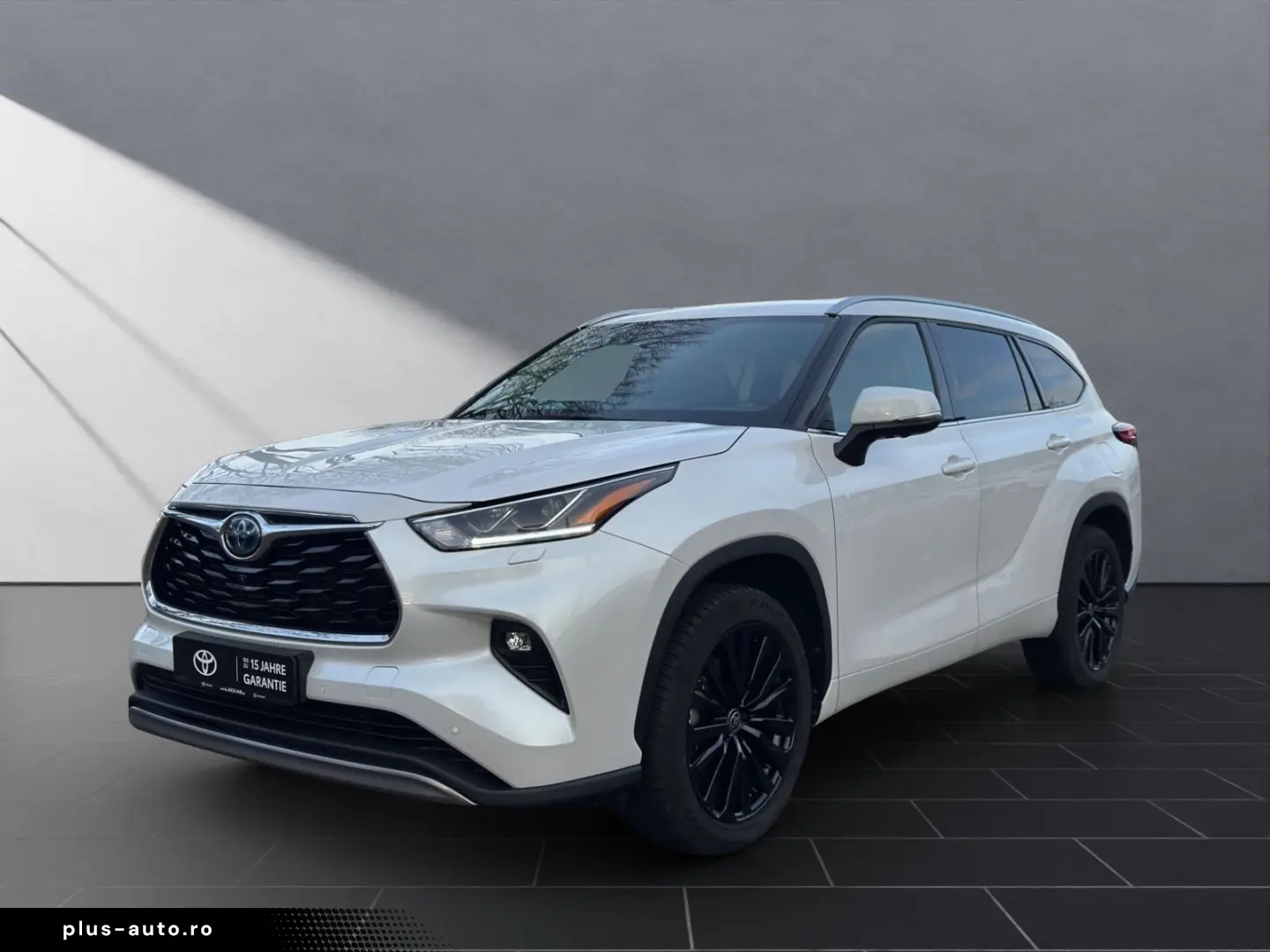 Highlander Hybrid Luxury 7 SITZER AHK LEDER HuD