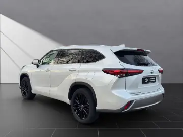 Highlander Hybrid Luxury 7 SITZER AHK LEDER HuD