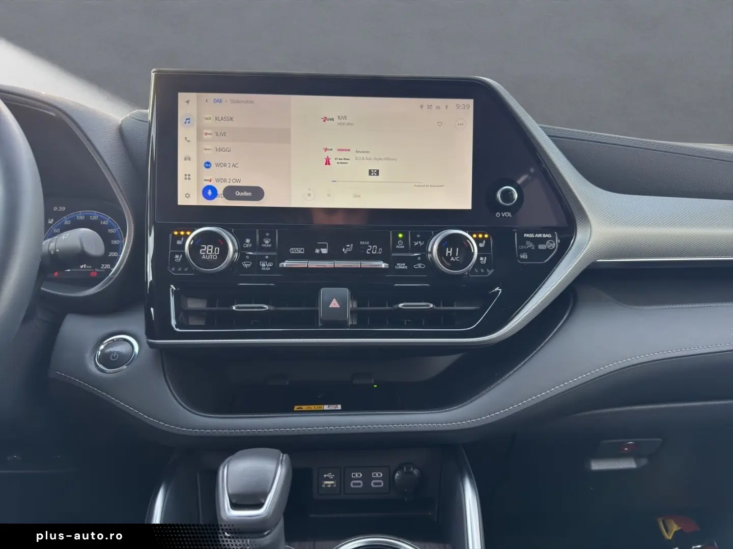 Highlander Hybrid Luxury 7 SITZER AHK LEDER HuD