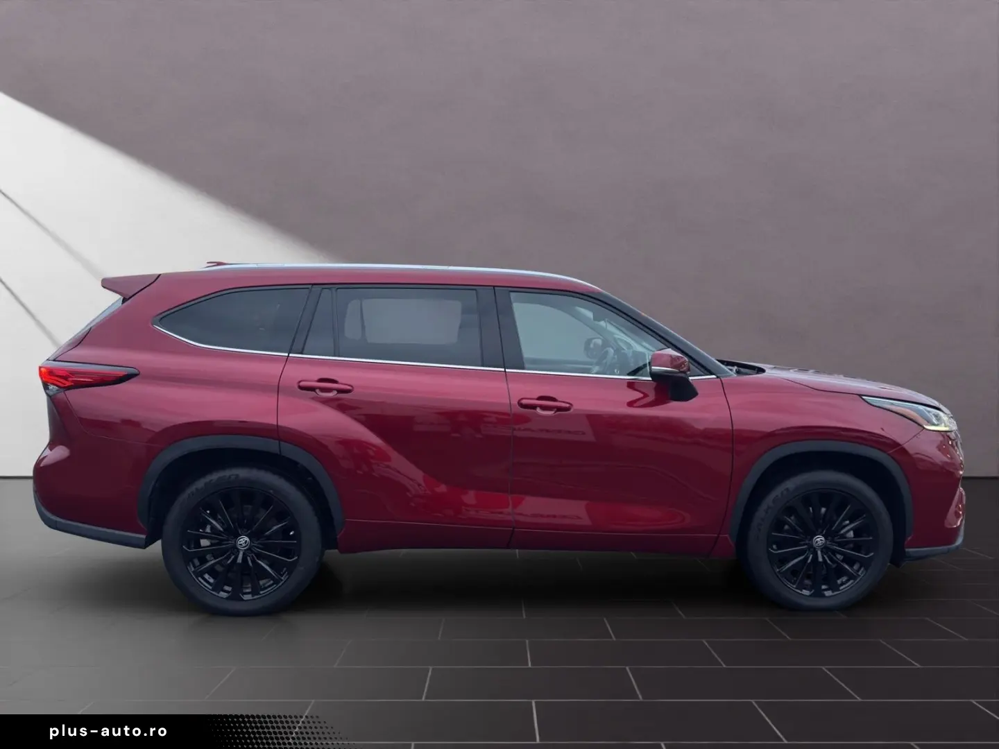 Highlander Hybrid Luxury 7 SITZER AHK LEDER HuD