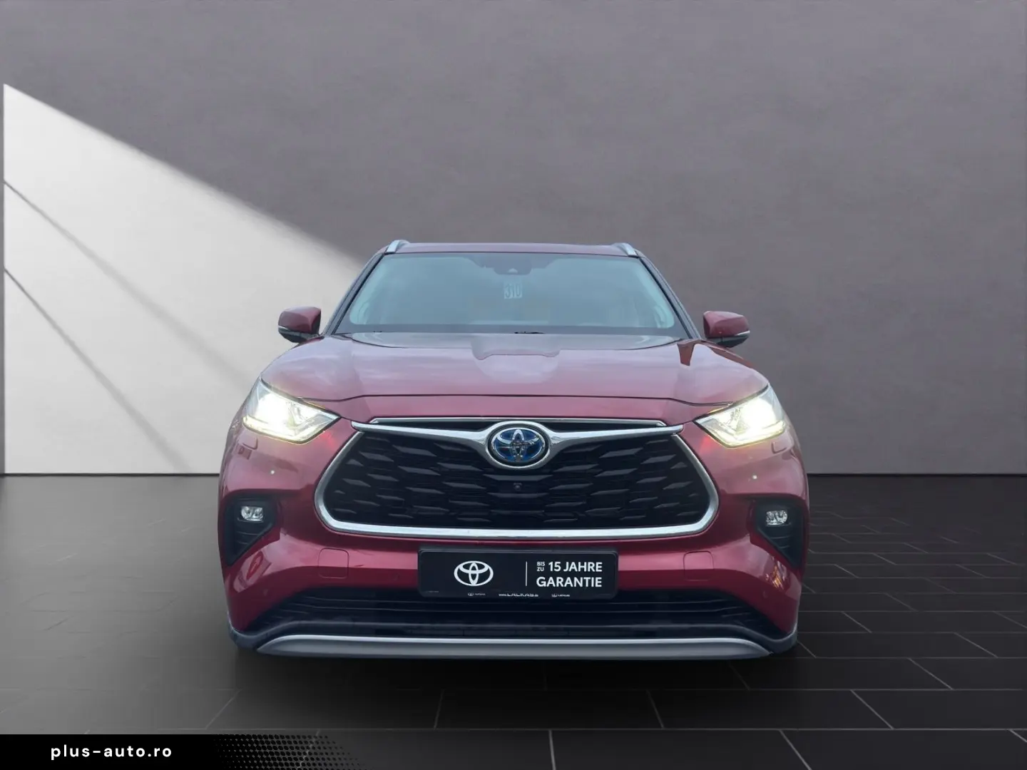 Highlander Hybrid Luxury 7 SITZER AHK LEDER HuD