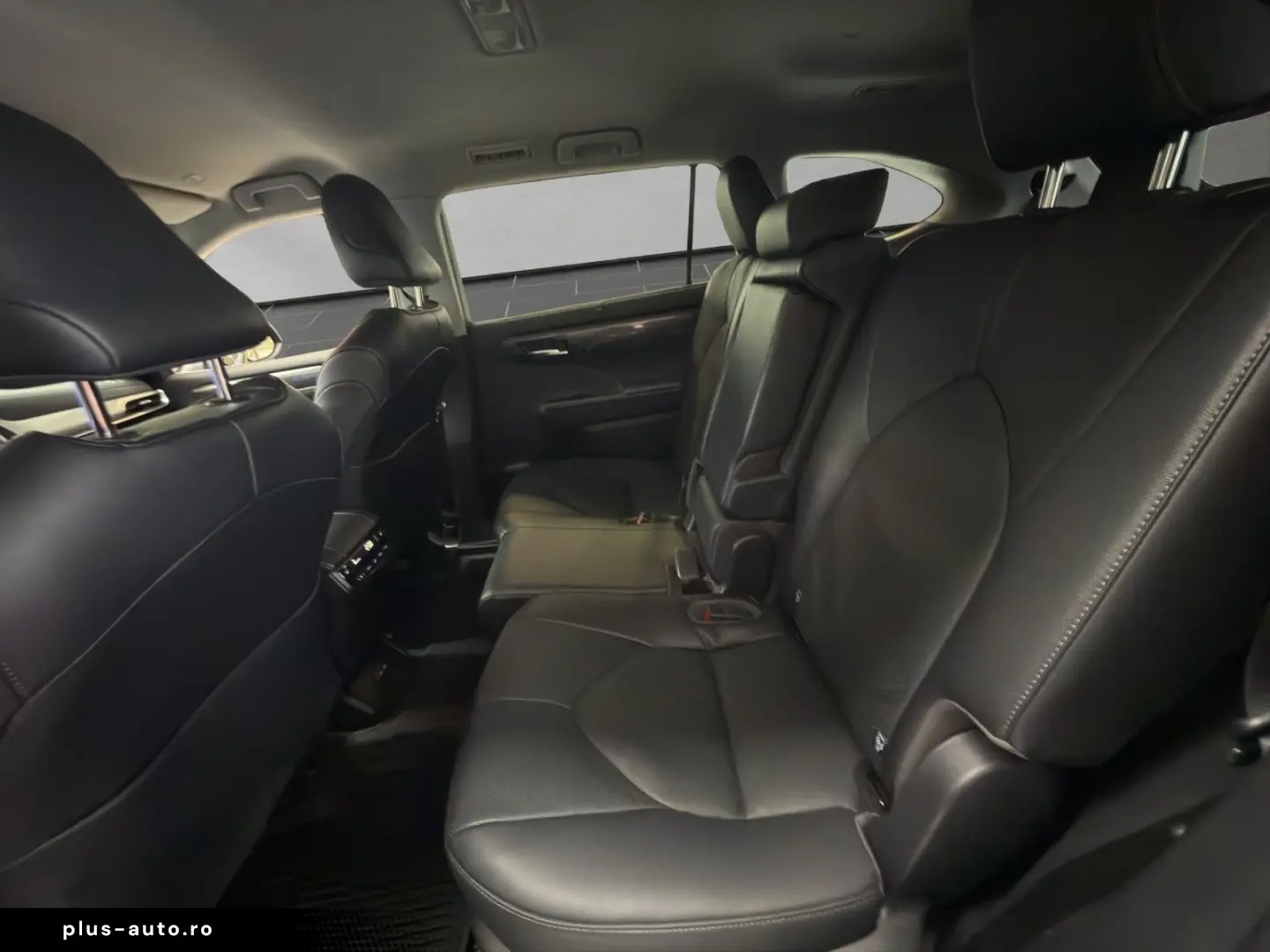 Highlander Hybrid Luxury  HUD 7-Sitze