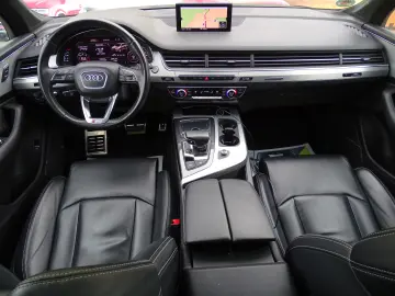 AUDI Q7 50 TDI MILDHYBRID 7 LOCURI 2019