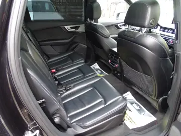 AUDI Q7 50 TDI MILDHYBRID 7 LOCURI 2019