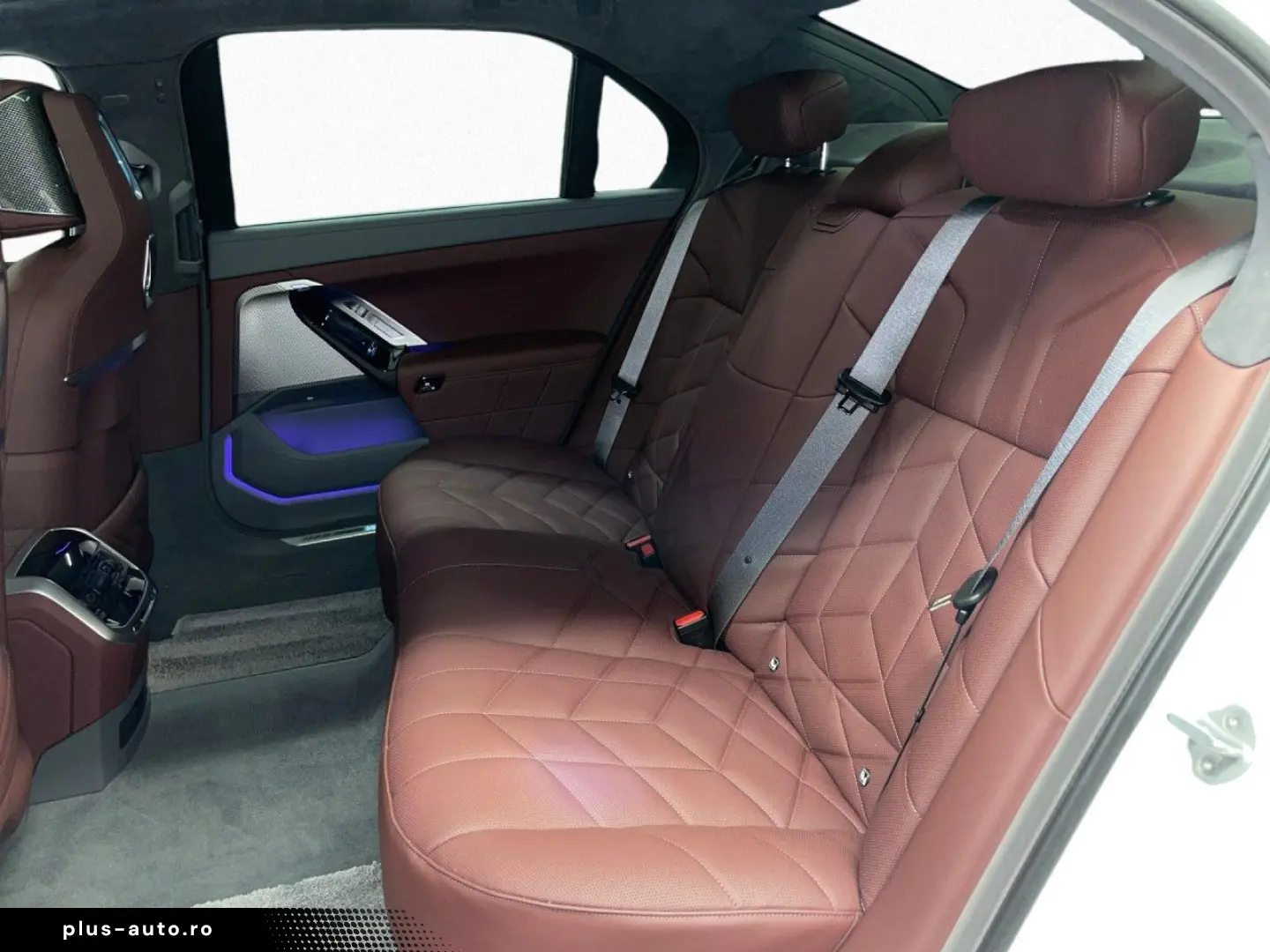 i7 eDrive50 629 - 0Anz M-Sport B&W DAPro Massage