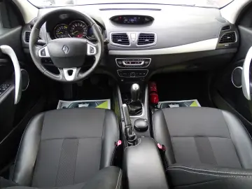 RENAULT FLUENCE 1.6 MPI 2011 EURO 5