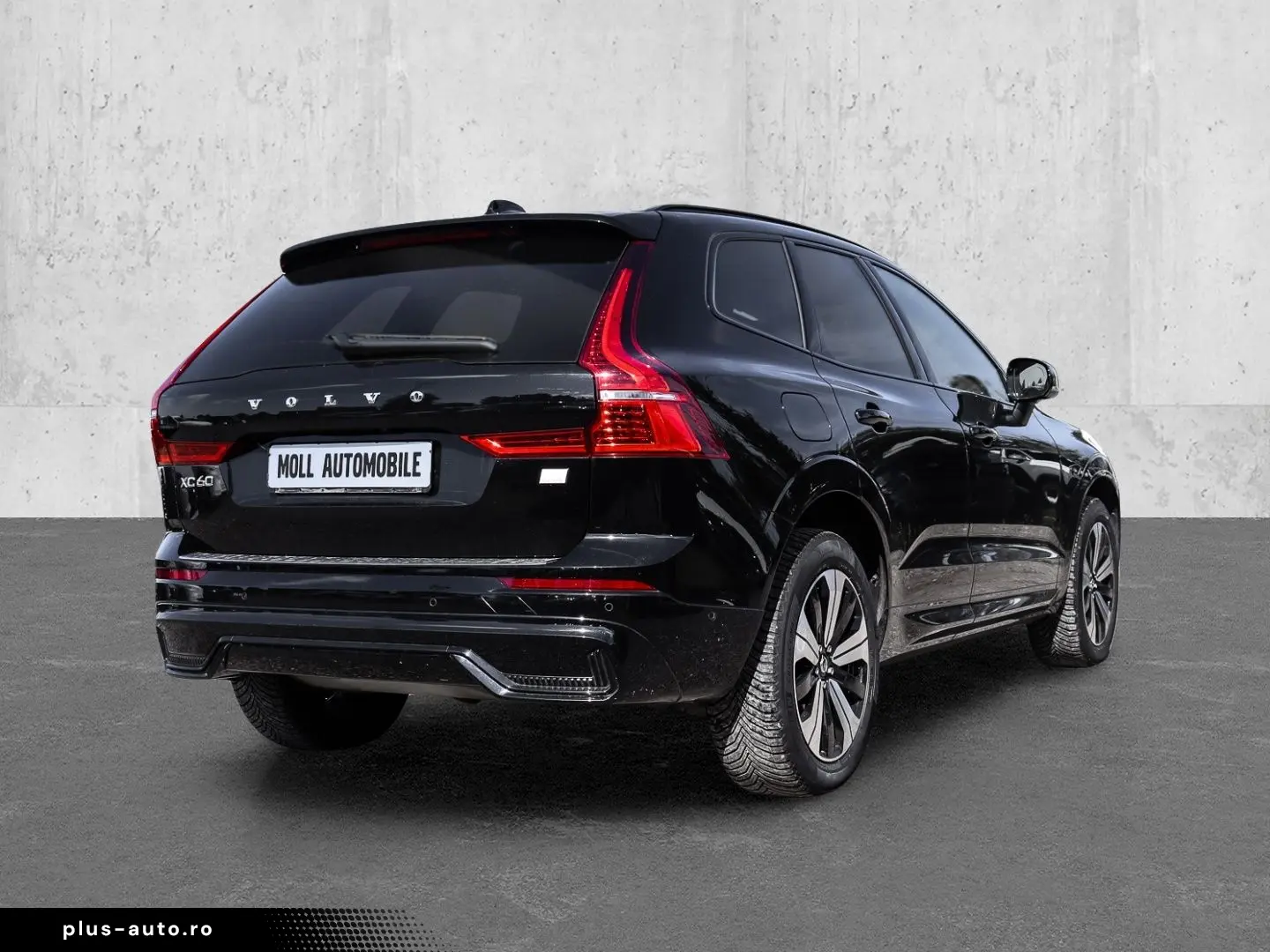 XC60 Plus Dark Recharge Plug-In Hybrid AWD T8 Tw