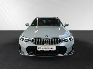 330e xDrive Touring M Sport AHK Pano H K