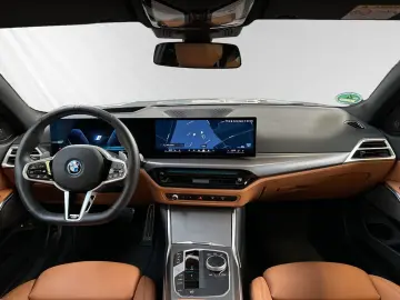 330e xDrive Touring M Sport AHK Pano H K
