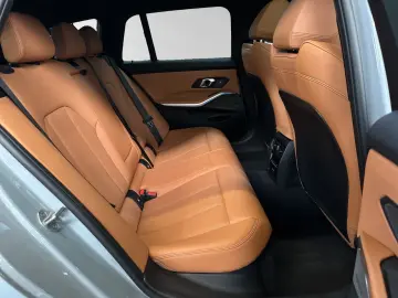 330e xDrive Touring M Sport AHK Pano H K