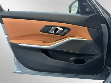 330e xDrive Touring M Sport AHK Pano H K