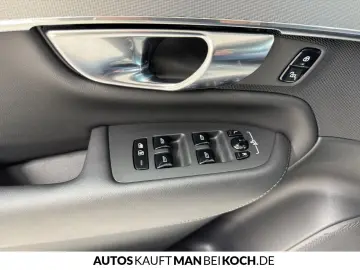 XC90 T8 AWD Plug-In ACC BLIS Kamera PIXEL-LED