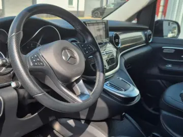 V 250 4MATIC extralang Leder AHK Navi APP