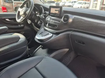 V 250 4MATIC extralang Leder AHK Navi APP