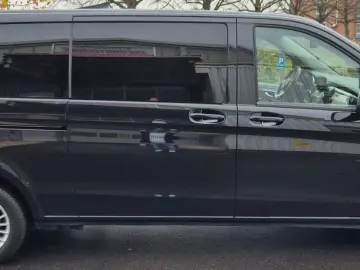 V 250 4MATIC extralang Leder AHK Navi APP