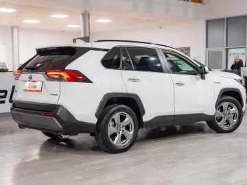 Toyota RAV4 2.5 Hybrid
