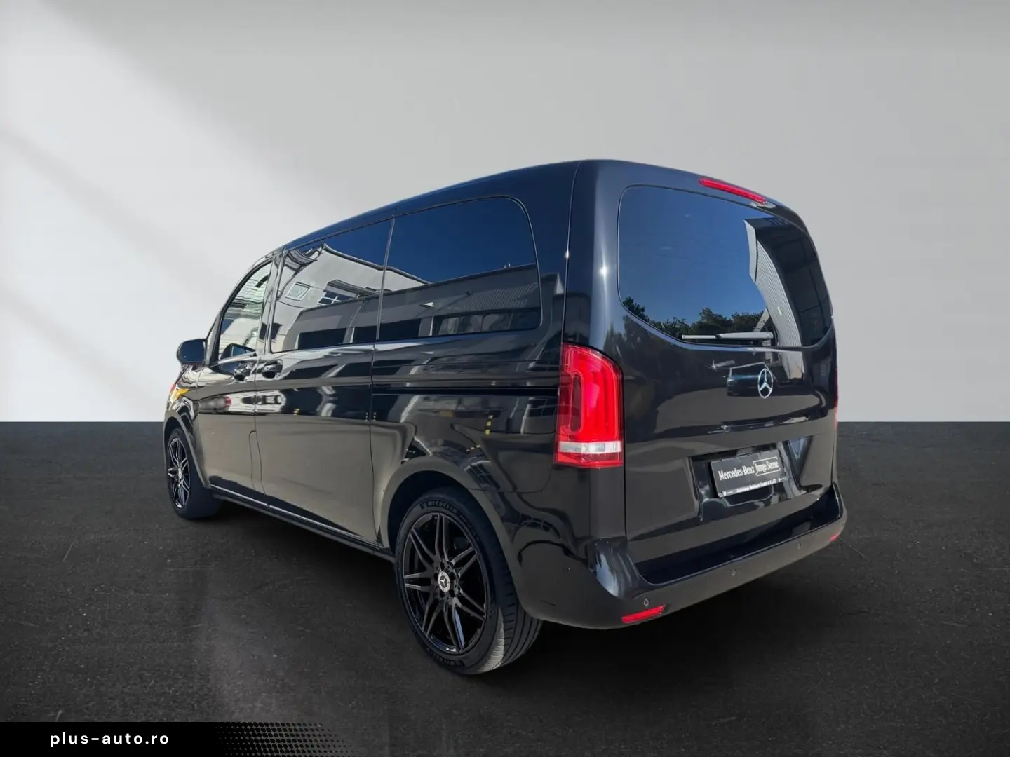 V 300 d 4M EDITION Kompakt Sport Night Sound