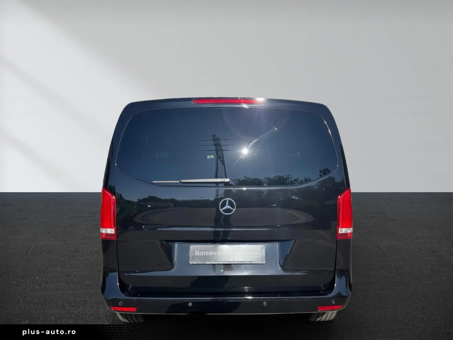 V 300 d 4M EDITION Kompakt Sport Night Sound