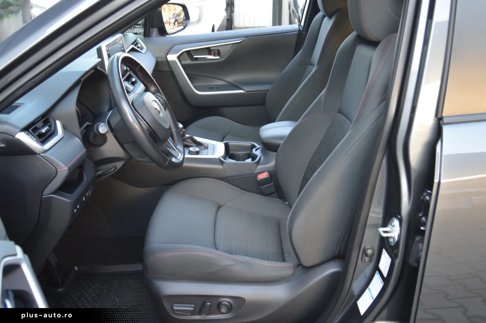 TOYOTA RAV 4 2 5 PLUG IN HYBRID AWD