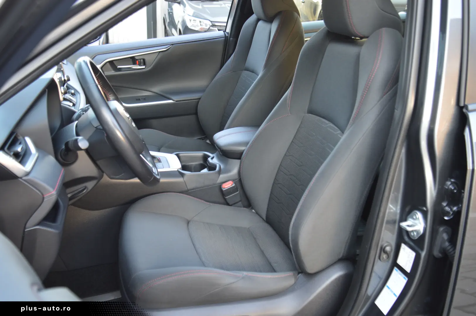 TOYOTA RAV 4 2 5 PLUG IN HYBRID AWD