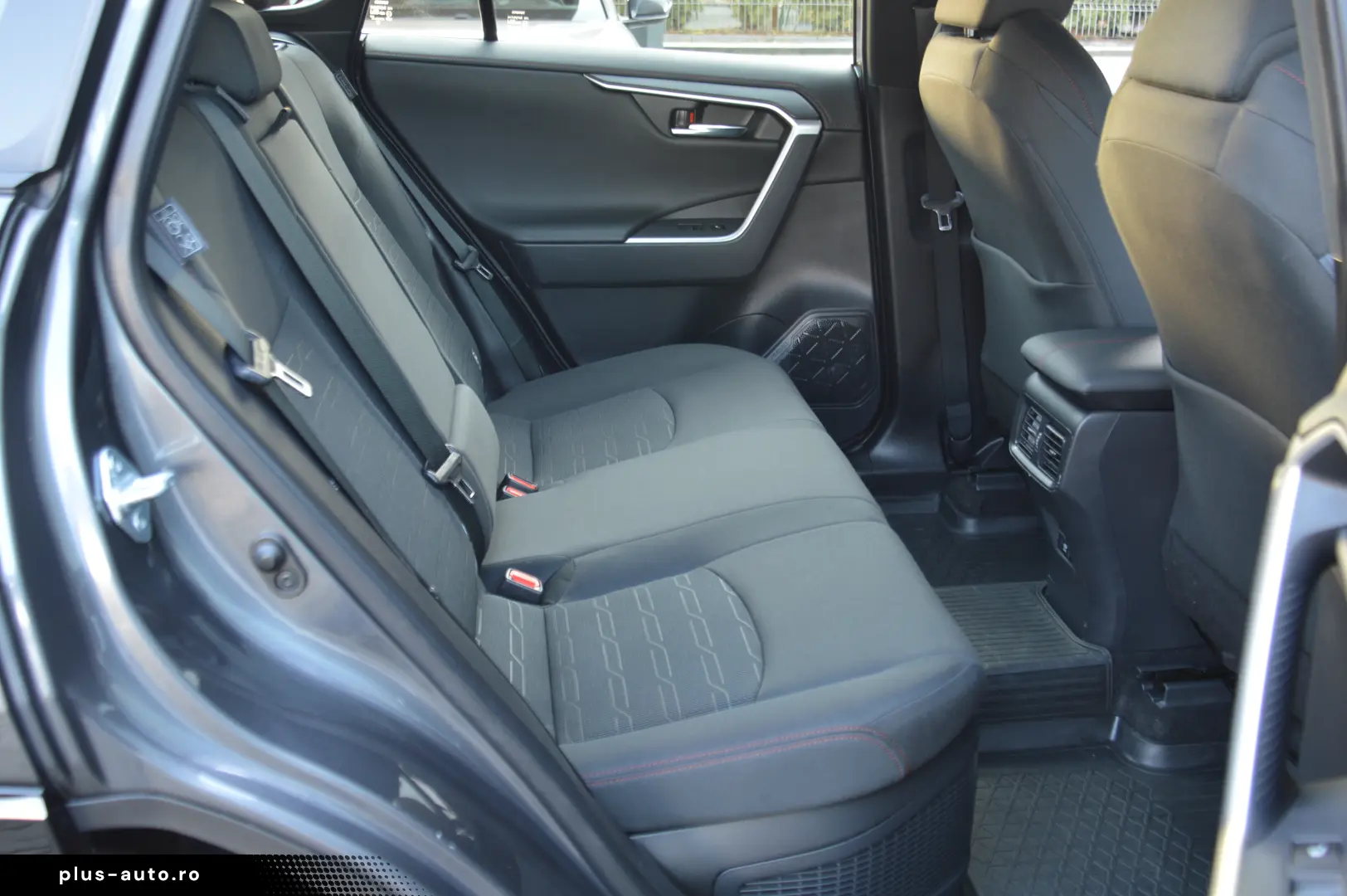 TOYOTA RAV 4 2 5 PLUG IN HYBRID AWD