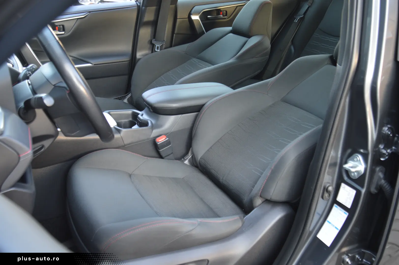 TOYOTA RAV 4 2 5 PLUG IN HYBRID AWD