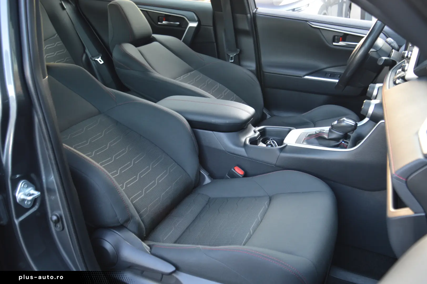 TOYOTA RAV 4 2 5 PLUG IN HYBRID AWD