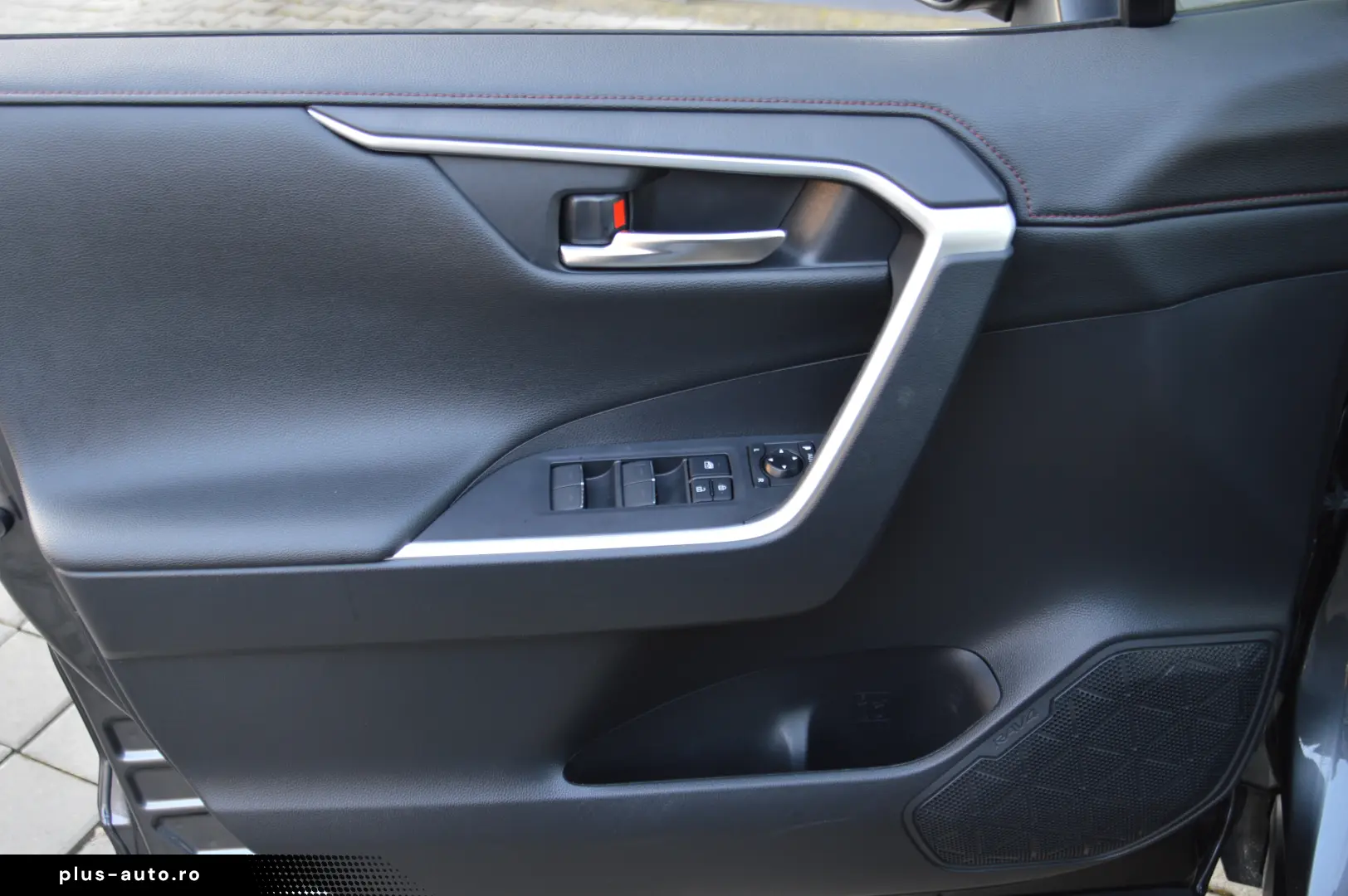 TOYOTA RAV 4 2 5 PLUG IN HYBRID AWD