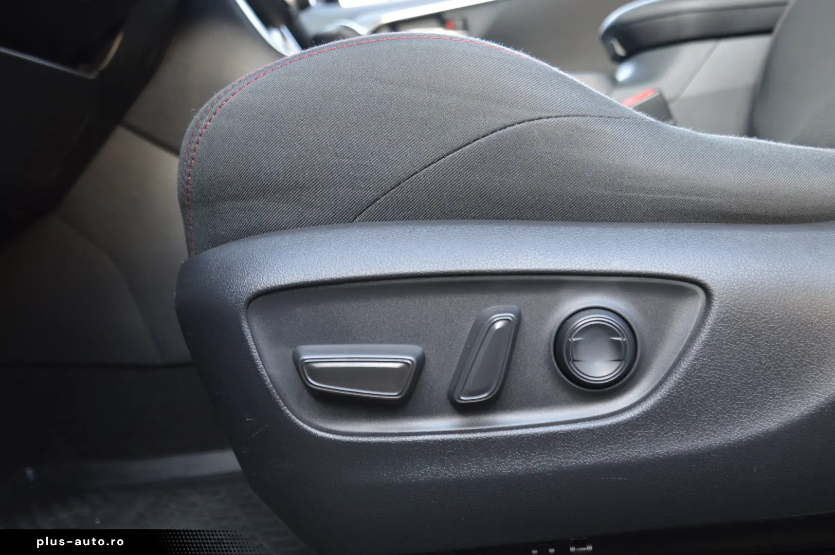 TOYOTA RAV 4 2 5 PLUG IN HYBRID AWD