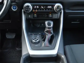 TOYOTA RAV 4 2 5 PLUG IN HYBRID AWD